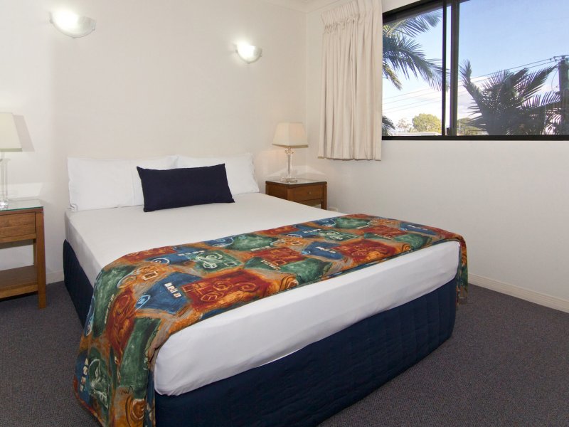 Burleigh On The Beach 9